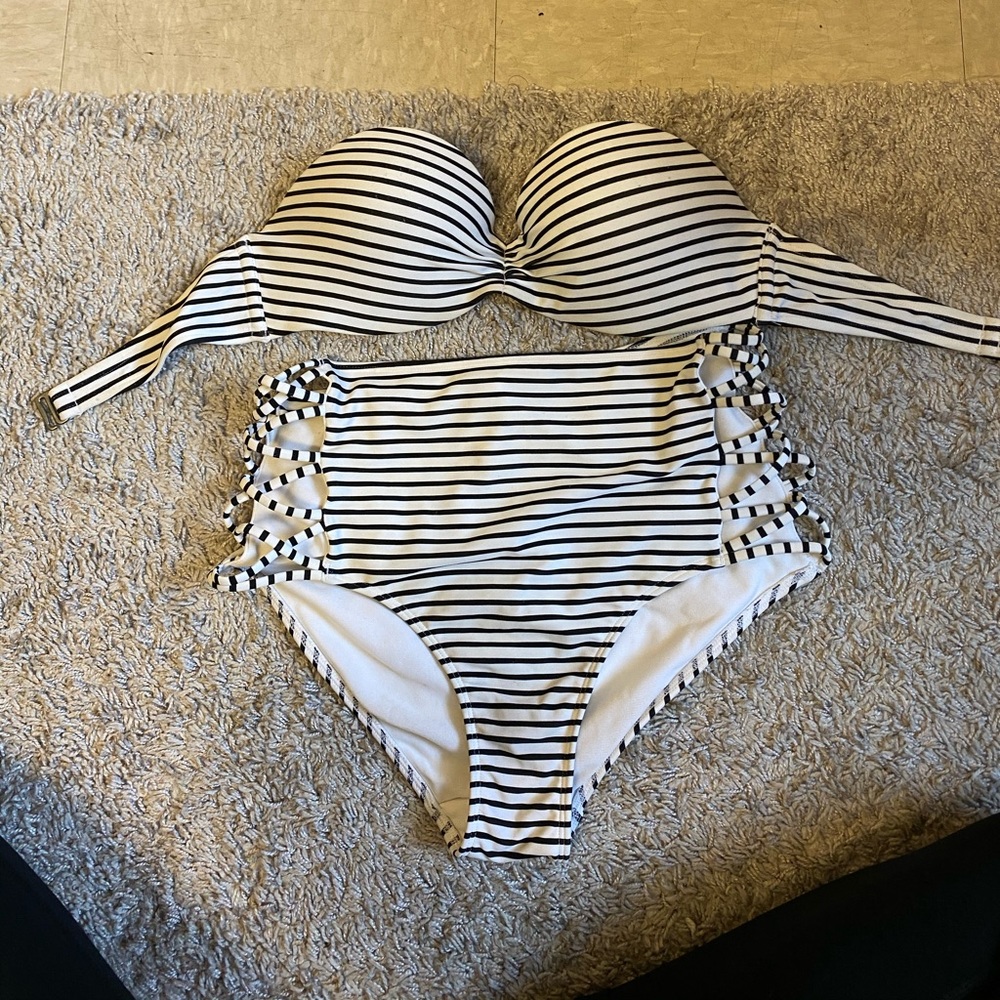 Hollister Bikini Matching Set